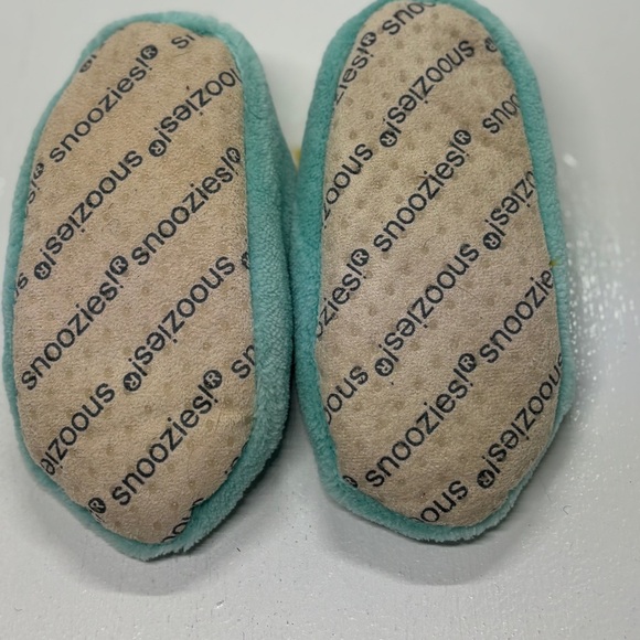 Adorable Koala Baby Slippers - Picture 7 of 9